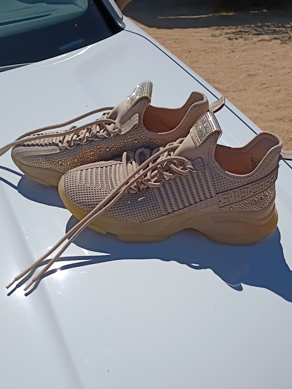 Womens 10 Steve Madden Maxima Beige Sneakers
